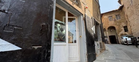 2 rooms Apartment in Perugia, Italy No. 354864 12