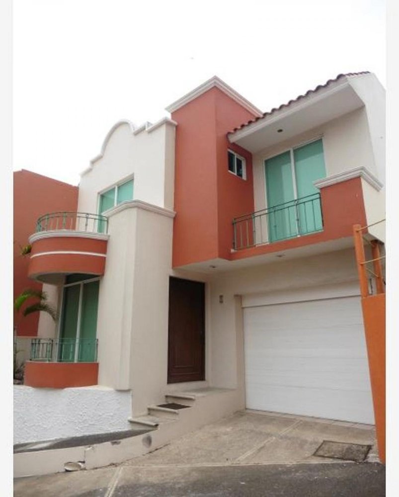 Casa de 3 dormitorios en Veracruz, Mexico No. 214901