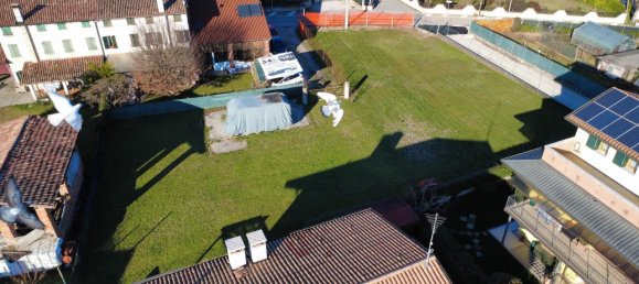 Земельный участок 1150м² в Кастельфранко Венето, Италия № 235134 5