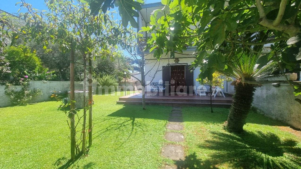 Вилла с 2 спальнями в Сан Феличе Чирчео, Италия № 301855