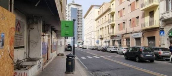 Квартира с 3 спальнями в Кальяри, Италия № 74235 9