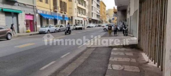 Квартира с 3 спальнями в Кальяри, Италия № 74235 10