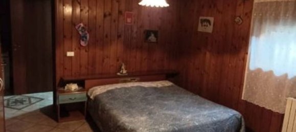 5 rooms Apartment in Teggiano, Italy No. 182092 10