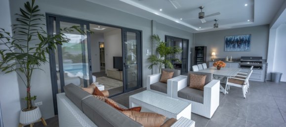 3 bedrooms Cafe / restaurant in Hua Hin, Thailand No. 6329 11