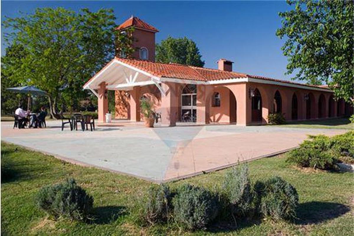 Terreno en Pilar, Argentina No. 120017