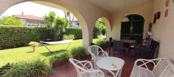 12 rooms Villa in Forte dei Marmi, Italy No. 36526 12