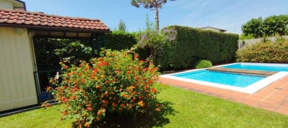 12 rooms Villa in Forte dei Marmi, Italy No. 36526 15