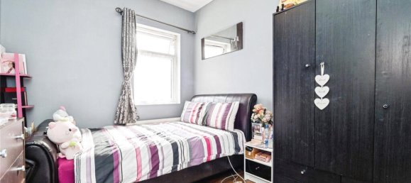 3 bedrooms House in East Ham, United Kingdom No. 11397 16