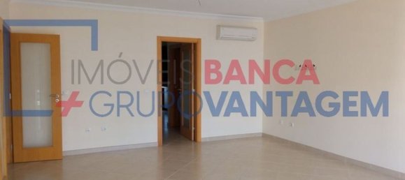 Квартира с 3 спальнями в Баррейру, Португалия № 354573 5