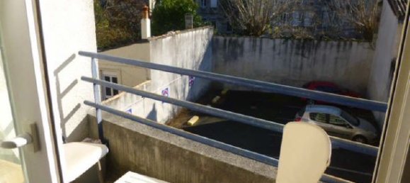 Studio in Bordeaux, France No. 286320 2