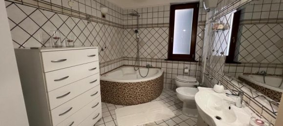 6 rooms House in Pagani, Italy No. 231090 19