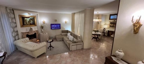 6 rooms House in Pagani, Italy No. 231090 9