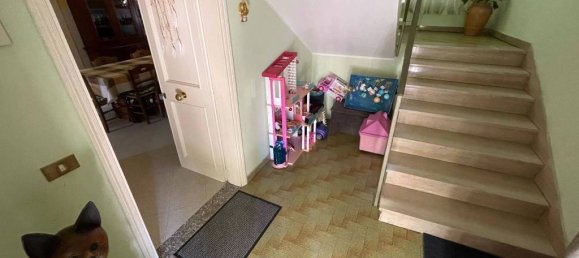 7 rooms House in Gubbio, Italy No. 290250 16