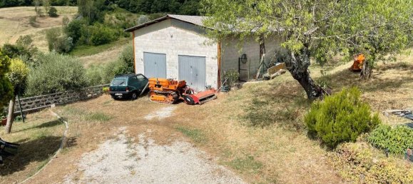 7 rooms House in Gubbio, Italy No. 290250 31