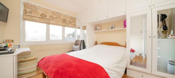 3 bedrooms House in Surbiton, United Kingdom No. 10243 6
