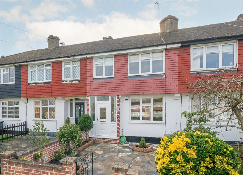 3 bedrooms House in Surbiton, United Kingdom No. 10243
