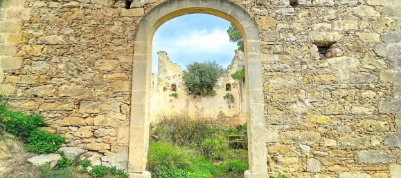 10 rooms House in Vittoria, Italy No. 113509 5