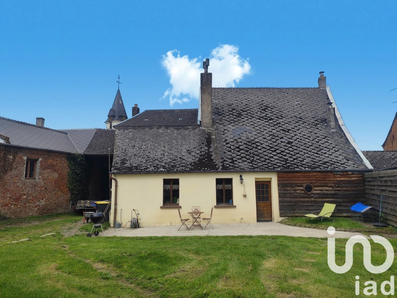 4 bedrooms House in Luzoir, France No. 265730