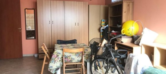 4 rooms House in San Prisco, Italy No. 176566 24