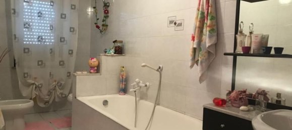 4 rooms House in San Prisco, Italy No. 176566 18