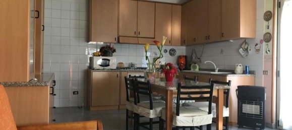 4 rooms House in San Prisco, Italy No. 176566 6