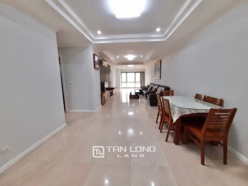 3 bedrooms Apartment in Tay Ho, Vietnam No. 808