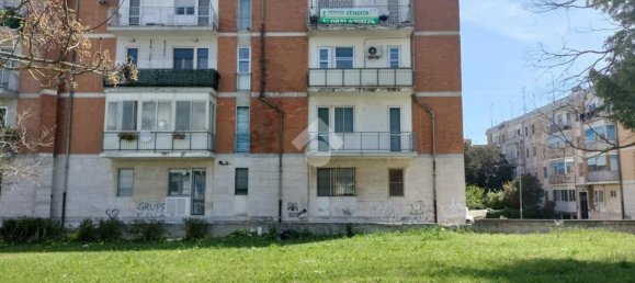 4 rooms Apartment in Brindisi, Italy No. 183879 9