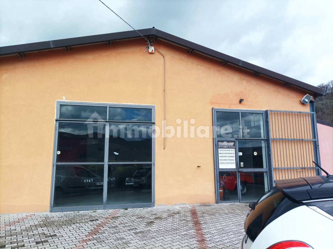 3 rooms Warehouse in Vietri di Potenza, Italy No. 29784