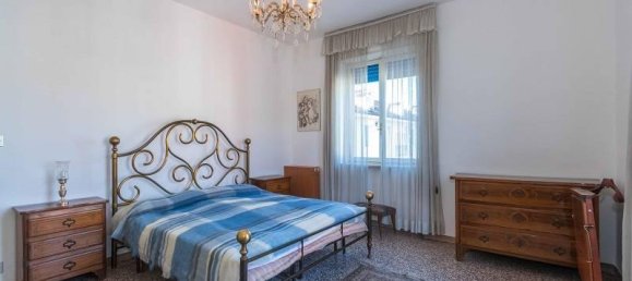6 rooms Apartment in Turin, Italy No. 30103 7