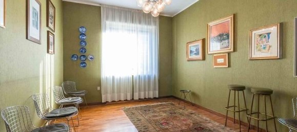 6 rooms Apartment in Turin, Italy No. 30103 24