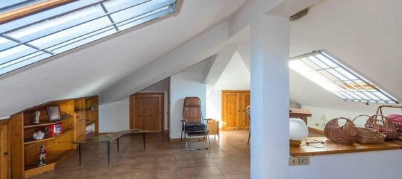 6 rooms Apartment in Turin, Italy No. 30103 12