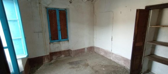 6 rooms House in Borghetto d'Arroscia, Italy No. 234859 14