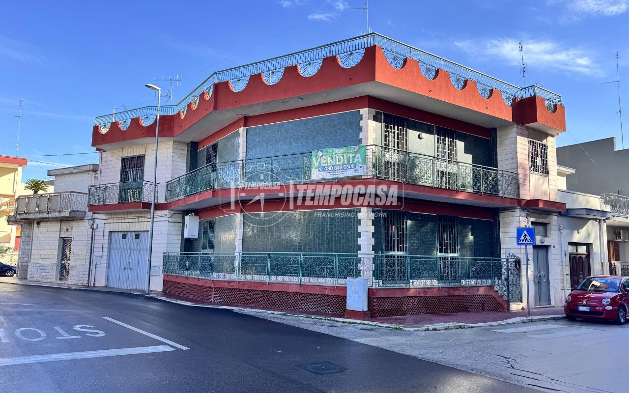 9-Zimmer Haus in Capurso, Italy, Nr. 2435