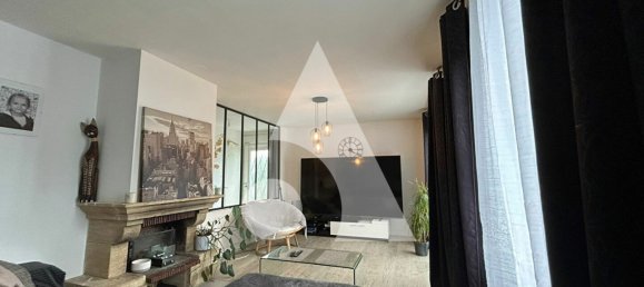 Casa de 4 dormitorios en Quincy-Voisins, France No. 298878 4