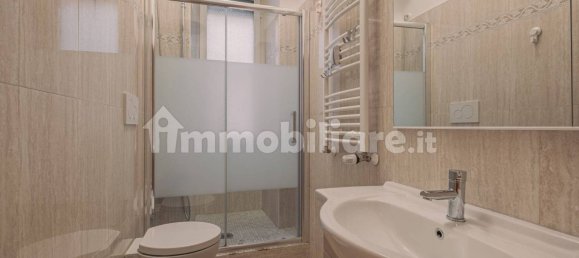 3 bedrooms Apartment in Rome, Italy No. 300945 20