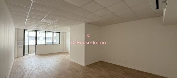 Propriété commerciale à Serris, France 50m² No. 283474 5