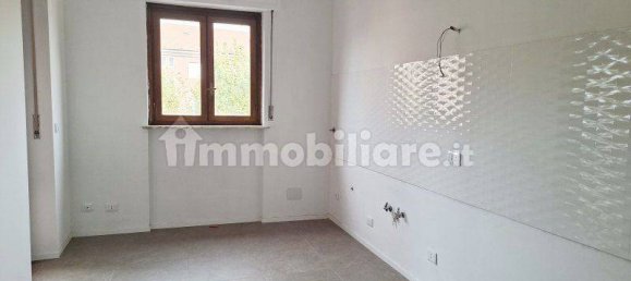 2 bedrooms Apartment in Turin, Italy No. 311475 8