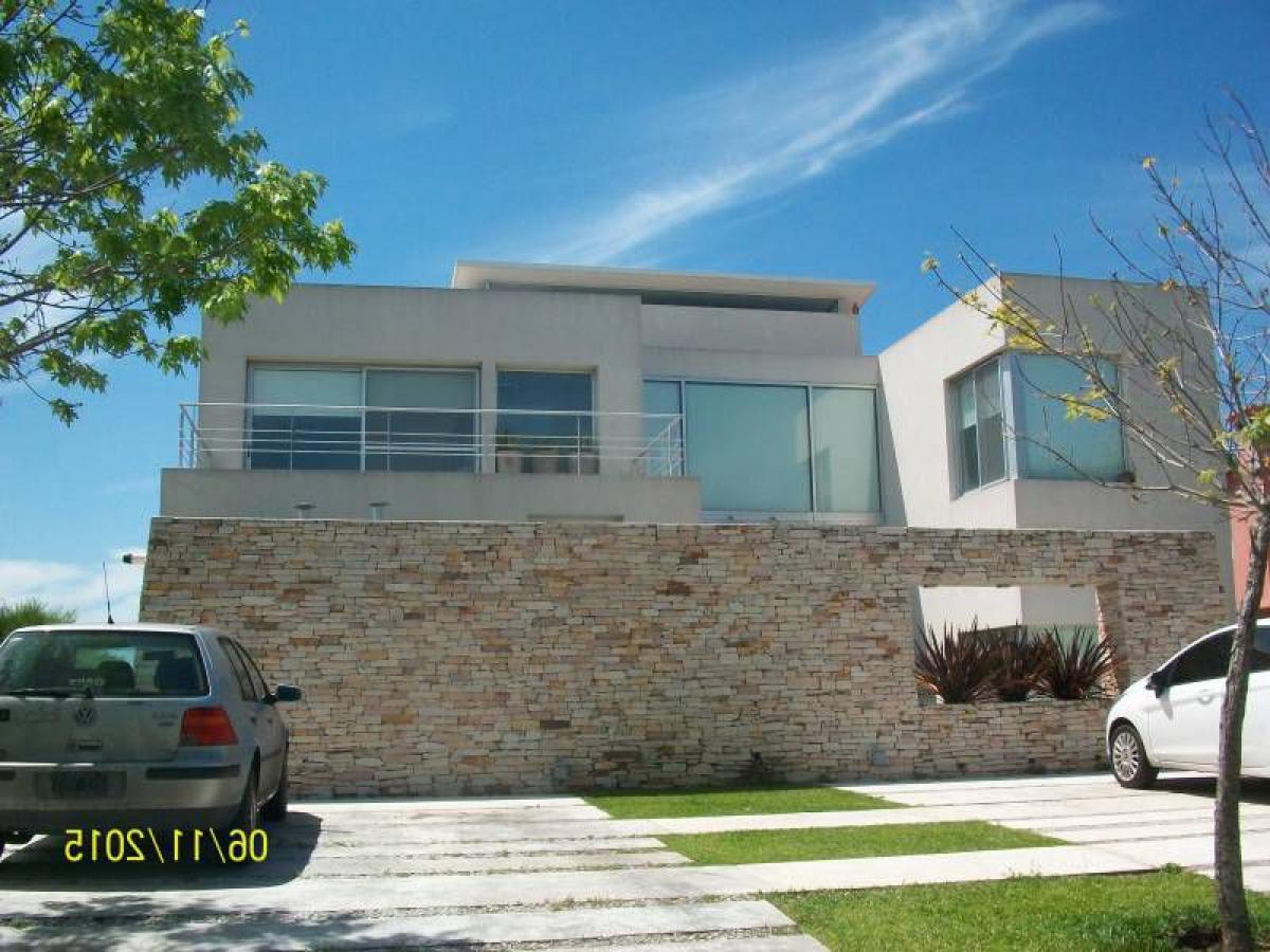 5 Schlafzimmer Haus in Tigre, Argentina, Nr. 21340