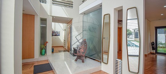 4 bedrooms House in Cascais, Portugal No. 164944 2