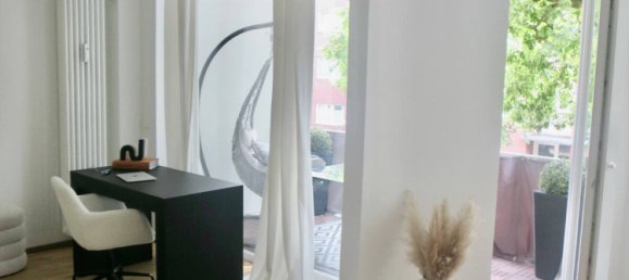 Квартира с 2 комнатами в Гамбург-Север, Германия № 88089 3