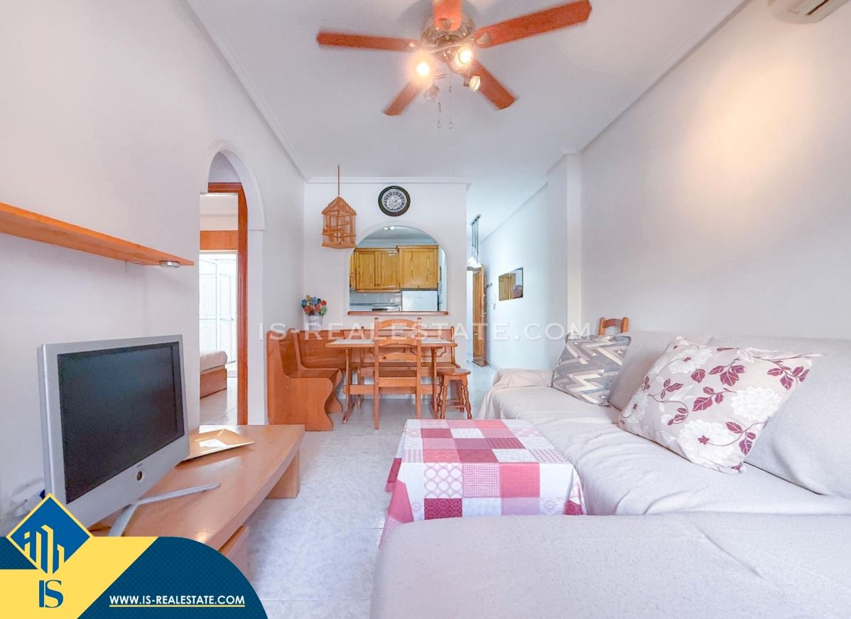 2 bedrooms Apartment in Torrevieja, Spain No. 259715