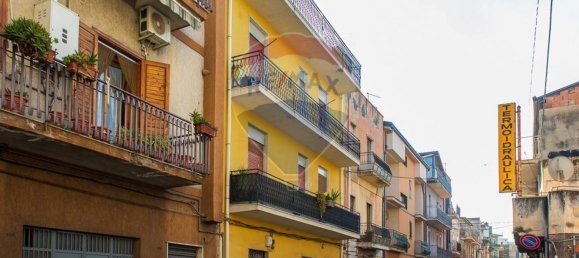 Apartamento de 5 dormitorios en Adrano, Italy No. 138873 17