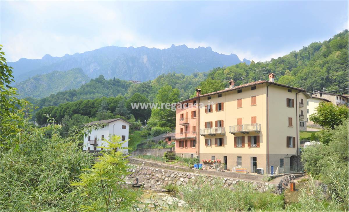 Дом с 8 спальнями в Сан Джованни Бьянко, Италия № 312766