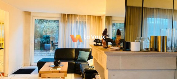 3 bedrooms House in Champigneulles, France No. 209066 3