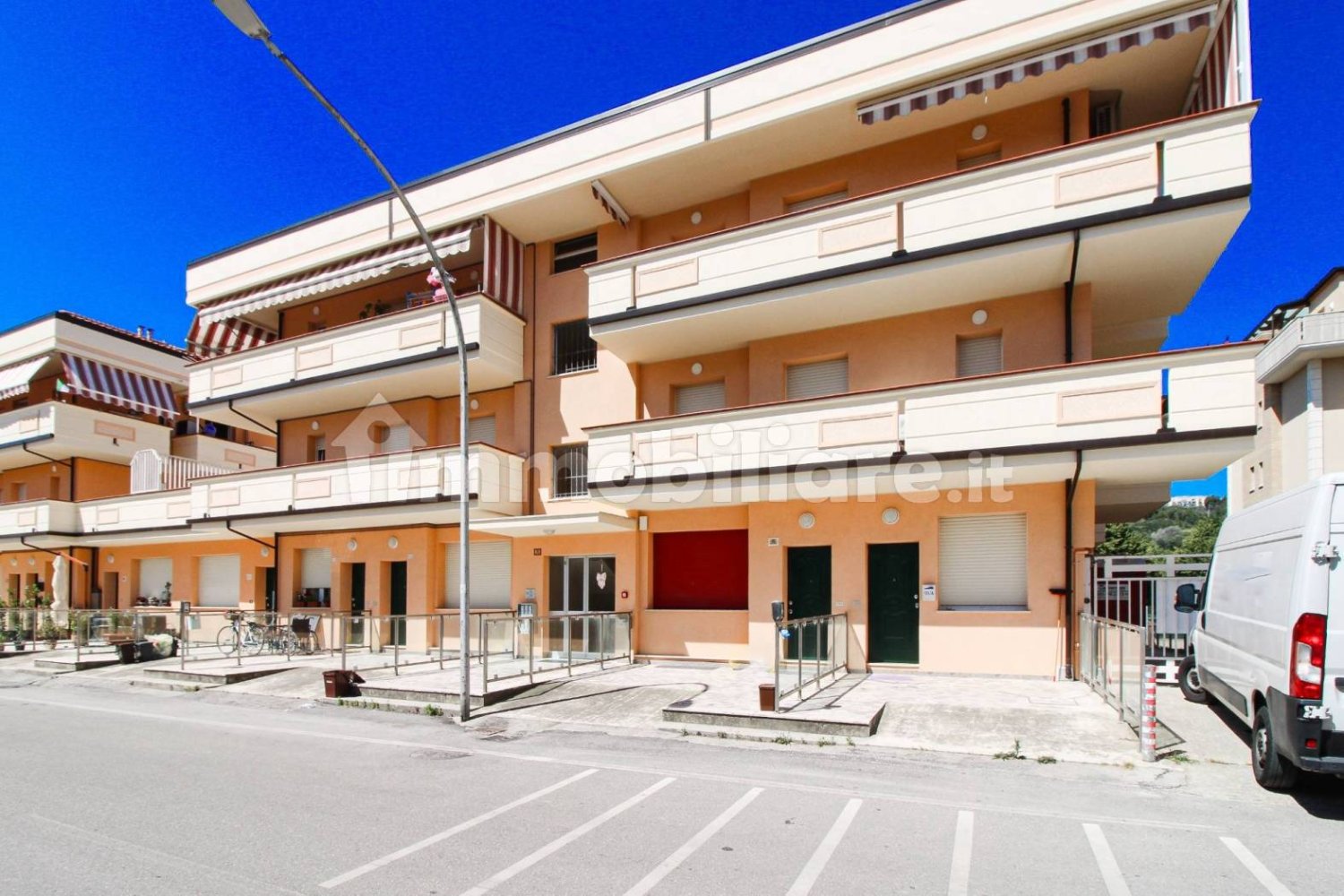 Apartamento T1 em Alba Adriatica, Italy N.º 179734
