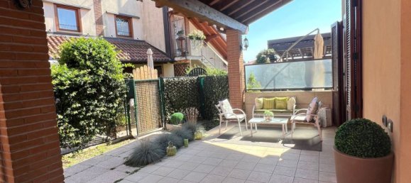 2 rooms Apartment in Binago, Italy No. 290124 6