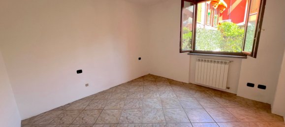2 rooms Apartment in Binago, Italy No. 290124 18