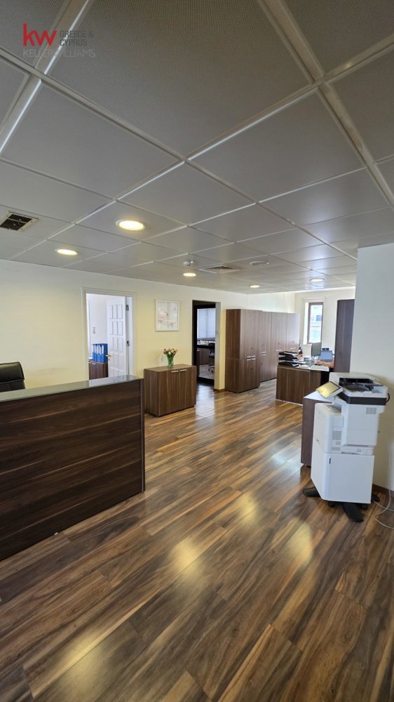 Escritório em Nicosia, Cyprus 127 m² N.º 176128