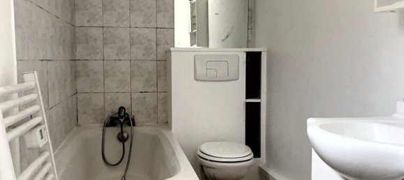 3 bedrooms House in Saint-Piat, France No. 235742 10