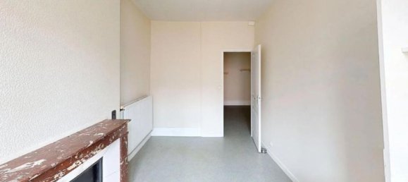 2 bedrooms Apartment in Besancon, France No. 307656 3